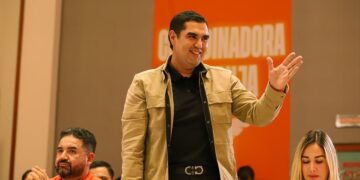 Ya no funciona “endulzarle el oído” a la gente: Roberto Lee