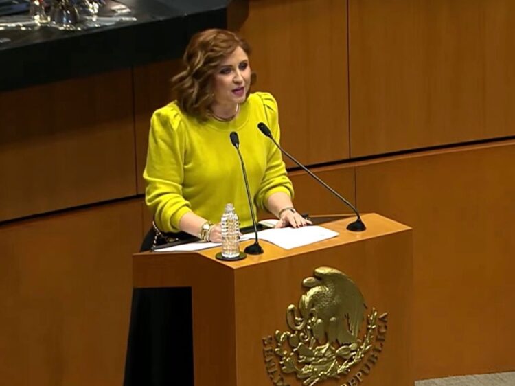 Se pronuncia Imelda Sanmiguel a favor de la adopción en México