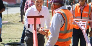 Lleva Lalo Gattás mejoras en servicios públicos y urbanos a colonias del sur
