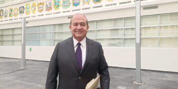 Vapaedores son peores que el cigarro, dice diputado de Salud