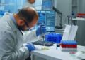 Identifican gen que podría proteger contra la COVID-19