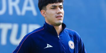 Omar Campos llega a reforzar al Cruz Azul para el Clausura 2025