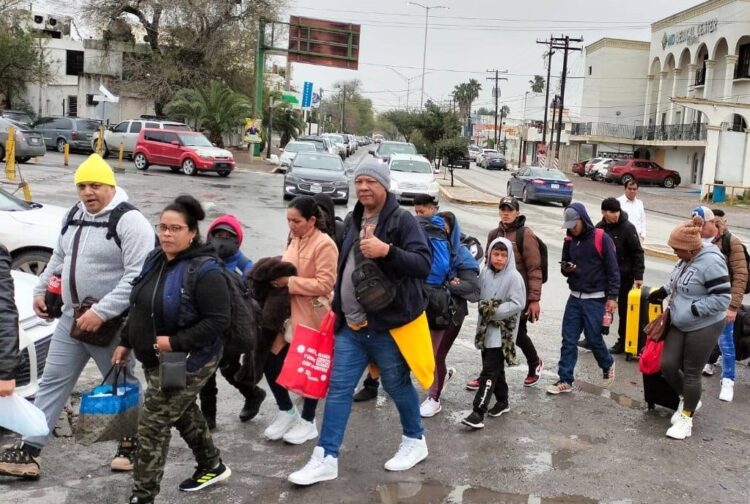 Deja CBP One “colgados” a 4 mil migrantes en Tamaulipas