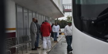 Casi 400 migrantes son los primeros deportados por Reynosa y Matamoros