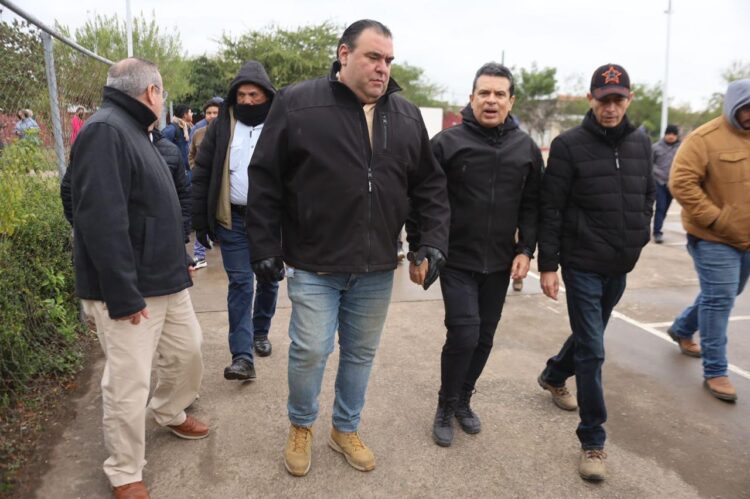 Supervisa alcalde refugio temporal habilitado por bajas temperaturas