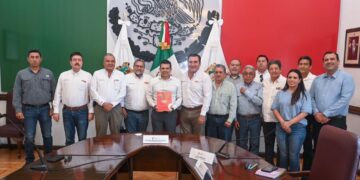 Acuerdan Municipio y CMIC seguir trabajando por Victoria