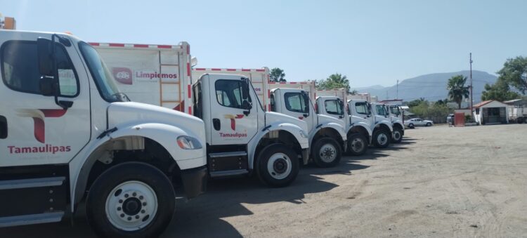 Mantiene Municipio en óptimas condiciones camiones de basura
