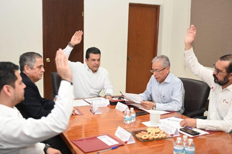 Preside Eduardo Gattás tercera reunión de consejo de administración de COMAPA