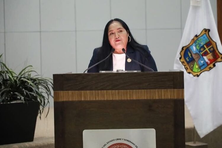 Piden en Tamaulipas que bancos ayuden a los adultos mayores para realizar retiros en cajeros automáticos