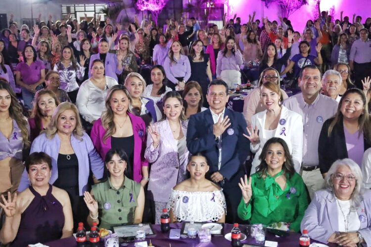 Rinde Ayuntamiento homenaje a cinco mujeres victorenses destacadas