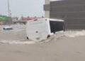 Tormenta inunda Reynosa, arrastra camiones de pasajeros y colapsa hospitales