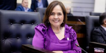 Pide diputada local regresar a valores familiares para evitar incidentes en secundarias