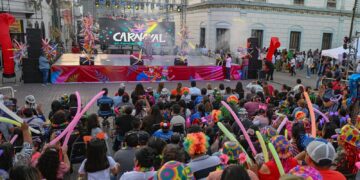 Disfrutan más de 5 mil Carnaval Familiar en el 17 Te Quiero Más
