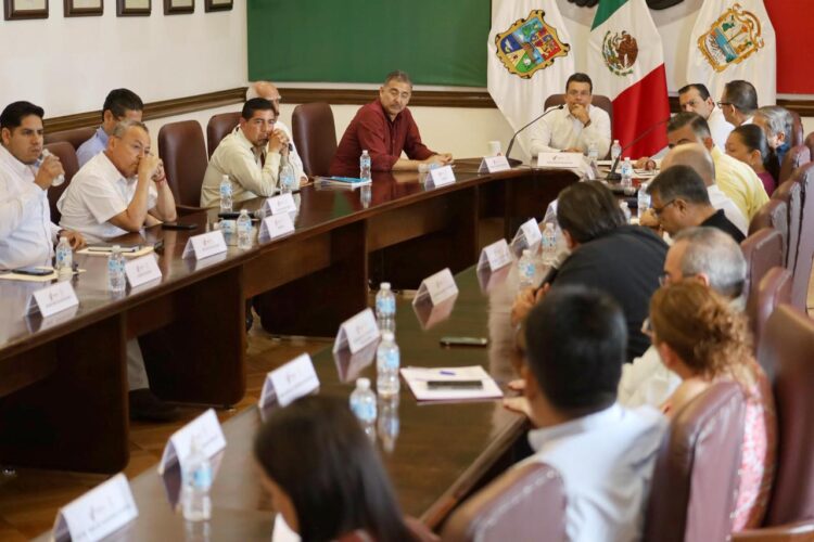 Preside Alcalde Mesa del Agua Municipal