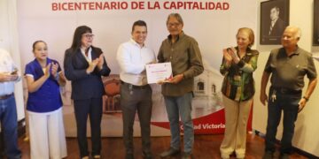 Inaugura alcalde exposición fotográfica del Bicentenario