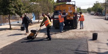 El programa de bacheo permanente sigue sin interrupción mejorando vialidades