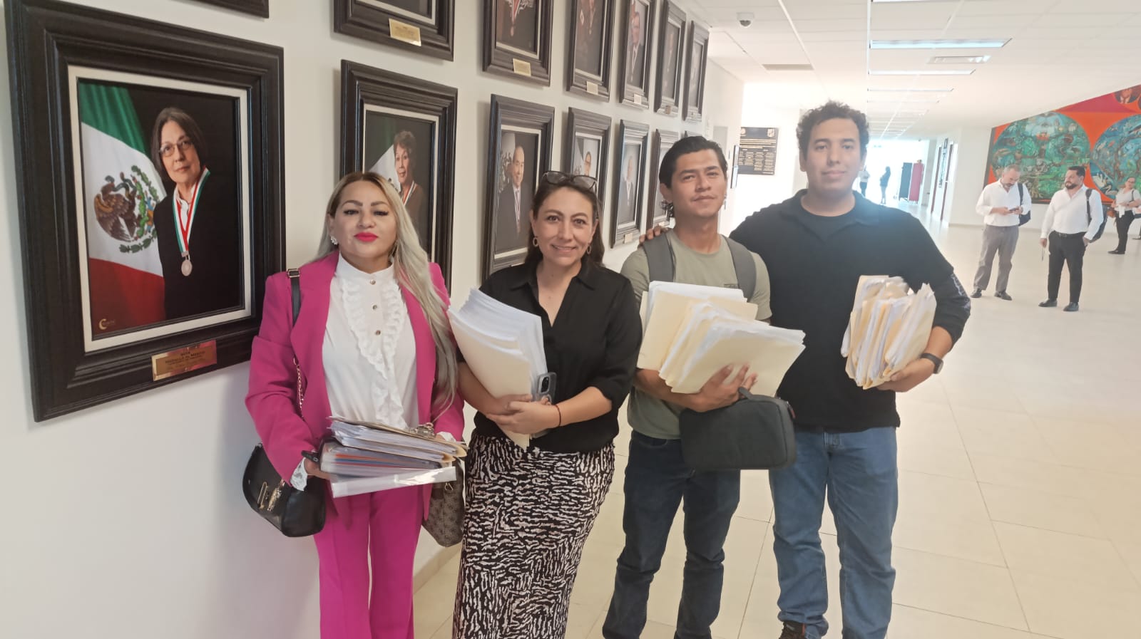 Entregan 8 mil firmas en Congreso para destituir al alcalde de Reynosa