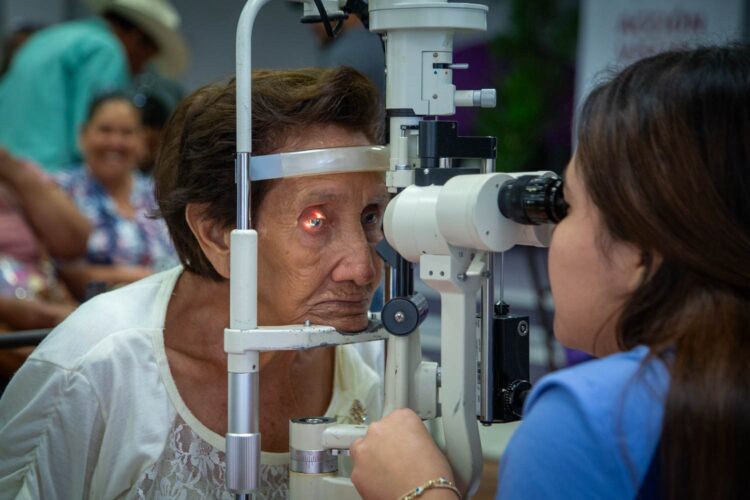 Inicia DIF Tamaulipas la campaña de cataratas “Bienestar en tu mirada 2025