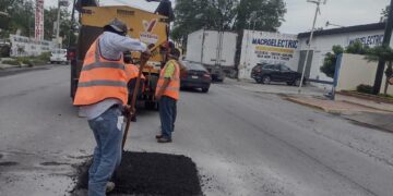 Reactiva Municipio programa emergente de bacheo para  reparar calles dañadas por lluvias