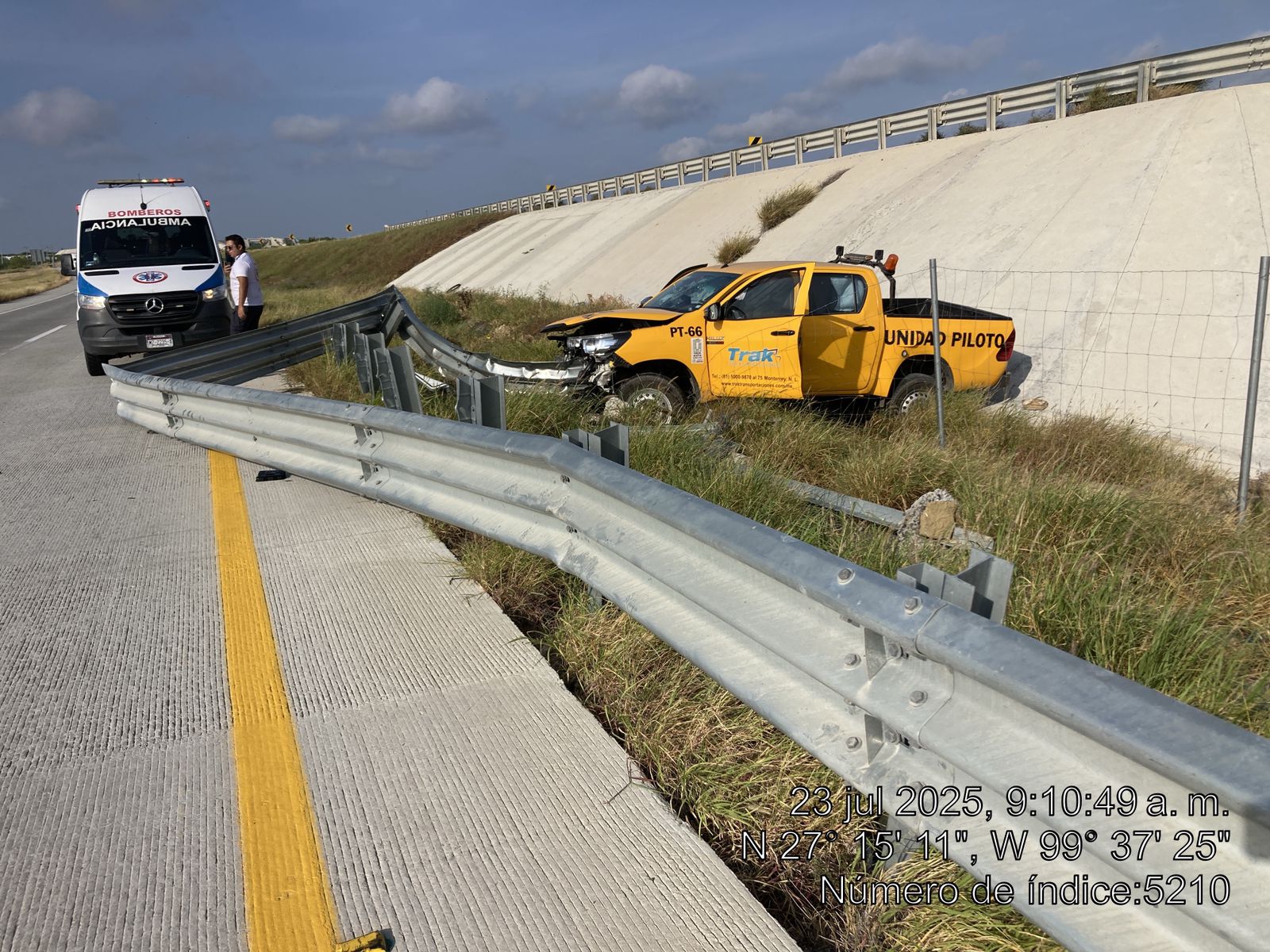 Se Accidenta Vehículo En La Monterrey-Nuevo Laredo: Conductor Pierde La Vida.