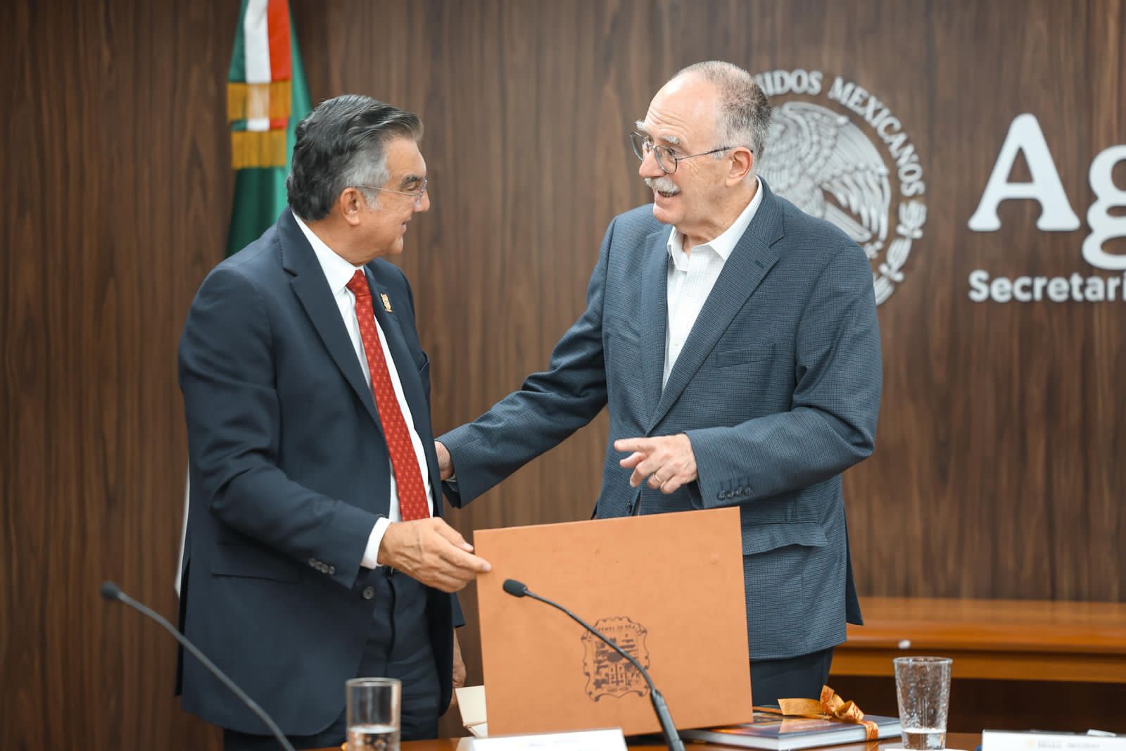 Acuerda Américo con SADER apoyos para productores de sorgo