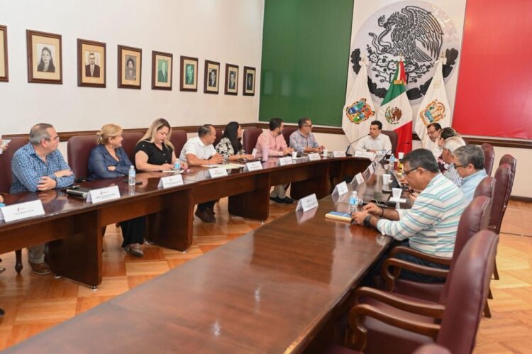 Instruye alcalde a secretarías priorizar atención a limpieza, pavimentación y agua en temporada vacacional
