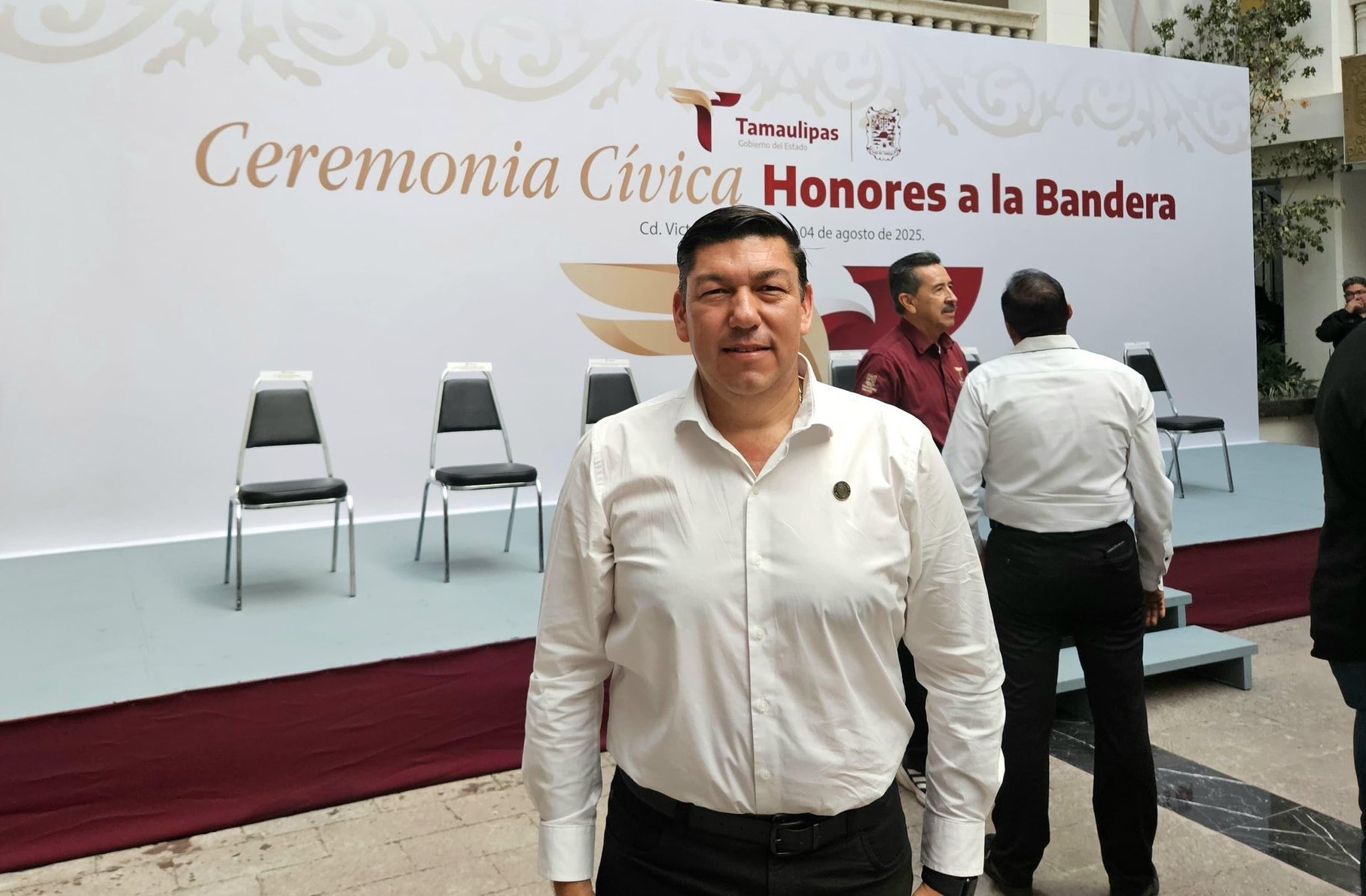 Pepe Braña promueve reforzar el presupuesto ganadero ante desplome exportador