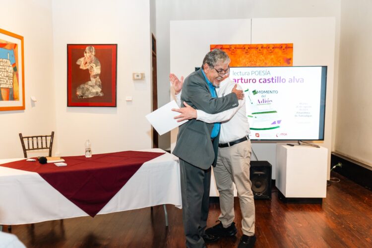 Realiza lectura poética el tamaulipeco Arturo Castillo Alva