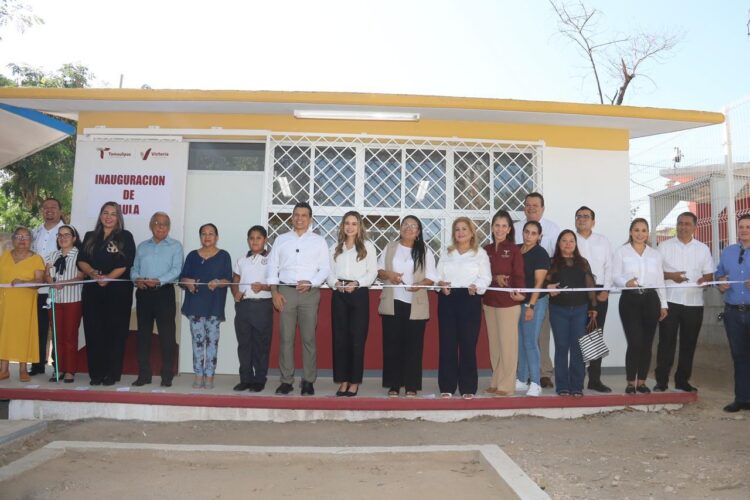 Entrega alcalde aula educativa en arranque del ciclo escolar en Victoria
