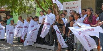 Inicia Municipio una obra más de pavimentación en la colonia Lázaro Cárdenas