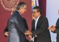 Participa alcalde junto al Gobernador en ceremonia cívico-militar en Victoria