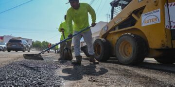 Restaura Municipio 16,522 m2 de asfalto dañado con Plan Emergente de Bacheo