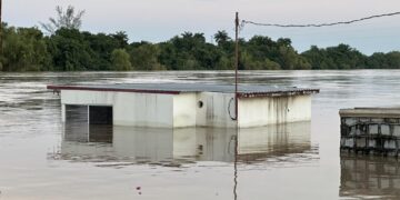 Autoridades de Tamaulipas en alerta por subida en niveles del río Pánuco