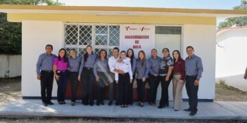 Entrega Ayuntamiento, aula a la escuela primaria Francisco Márquez