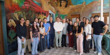 Visitan Alumnos de la Universidad La Salle Victoria la presidencia