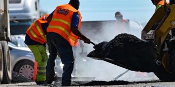 Llega plan emergente de bacheo a la Av. Carlos Adrián Avilés