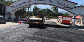 Repara Municipio 1,850 m2 más de carpeta asfáltica