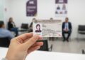 Empresa ligada a ex legislador del Verde hará 85 millones de credenciales del INE