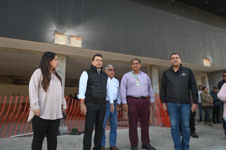 Supervisa alcalde avance de remodelación de central de autobuses de Victoria