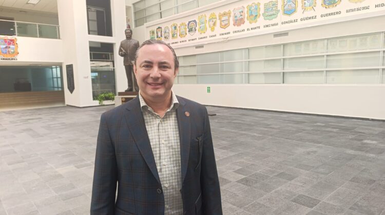 Diputados eligen a Sergio Ojeda como presidente de la mesa directiva del Congreso