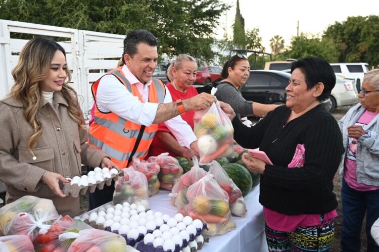 Llevan Lalo y Lucy jornada Día del Pueblo a la Mariano Matamoros