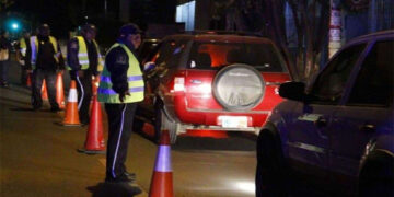 Retenes antialcohol afectan la vida nocturna, alertan restauranteros de Victoria