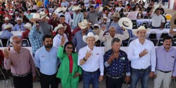 Celebra Lalo Gattás 101 aniversario de ejido Congregación Caballeros