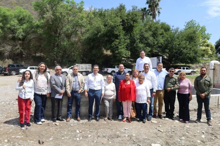 Se mejora en La Peñita calidad y suministro de agua a la población