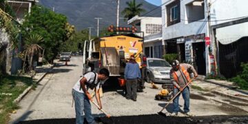 Intensifican acciones de rehabilitación de vialidades en la Capital