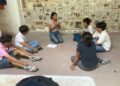 La poeta Kathia Morales lleva lectura y cultura comunitaria a jóvenes de Yecapixtla