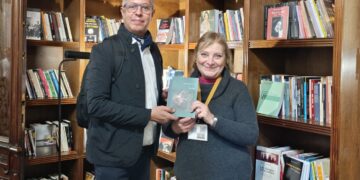 Roberto López y Enrique Jonguitud llevan la poesía a la Casa de la Cultura de Buenos Aires