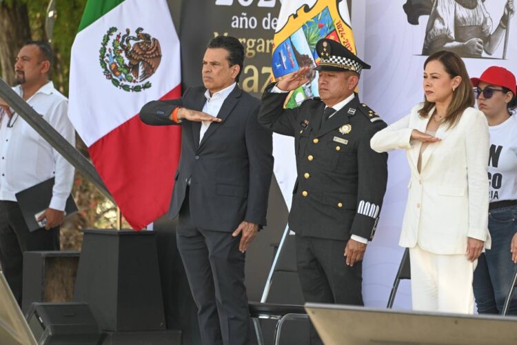 Asiste alcalde de Victoria a ceremonia de toma de protesta de jóvenes del SMN