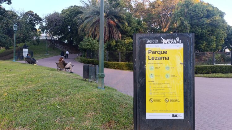 Parque Lezama, el histórico rincón de Buenos Aires donde nació la memoria de la ciudad
