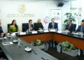 Chapulinean senadores de Morena en busca de nuevos cargos
